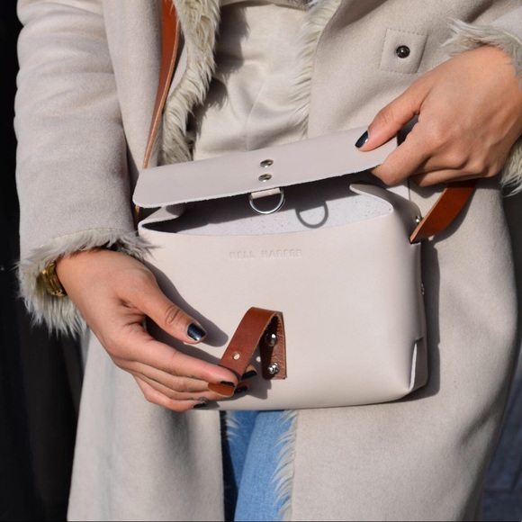 Nell Harper Italian Leather Crossbody Bag - Picture 3 of 8